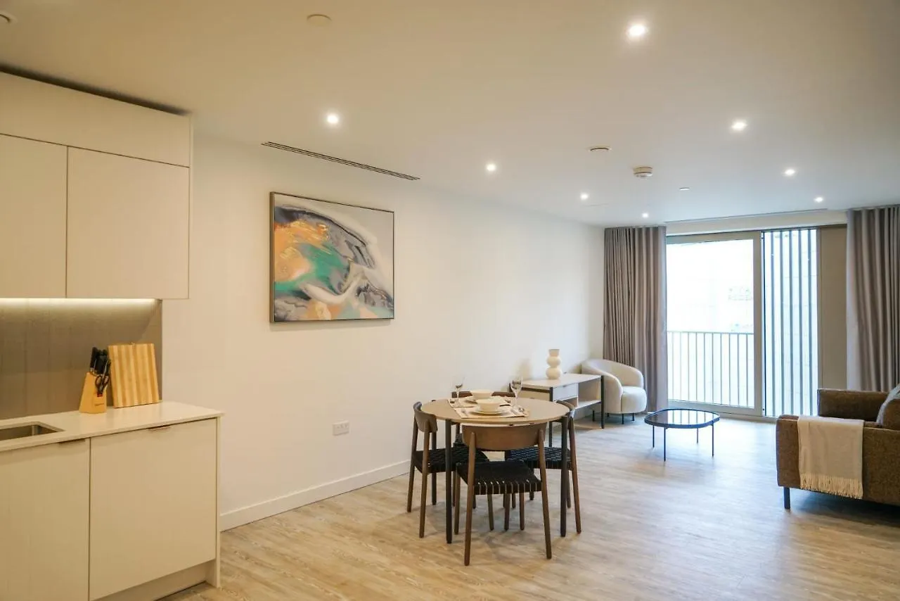 Coppermaker Square In Stratford Aparthotel London