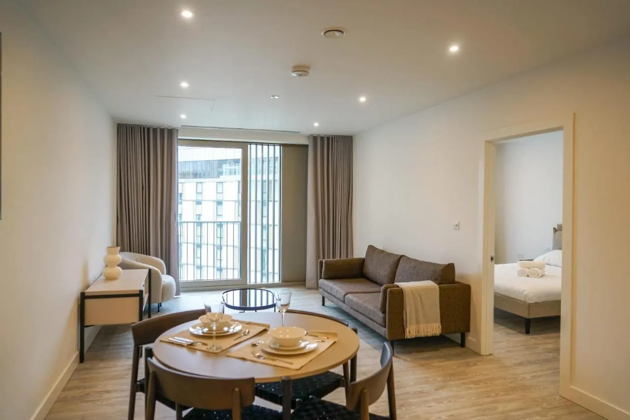 Coppermaker Square In Stratford Aparthotel London