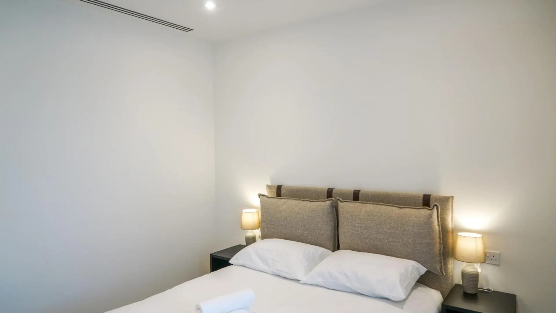 Coppermaker Square In Stratford Aparthotel London