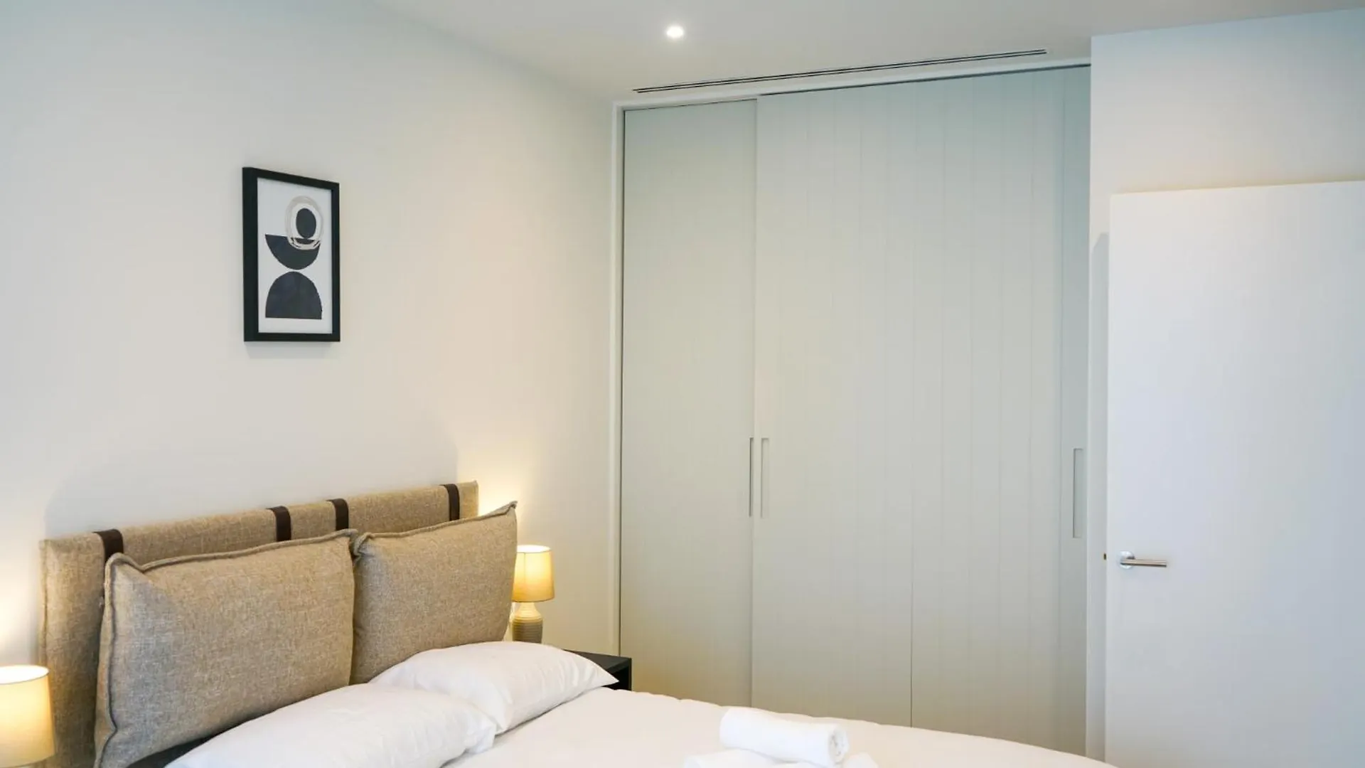 Coppermaker Square In Stratford Aparthotel London