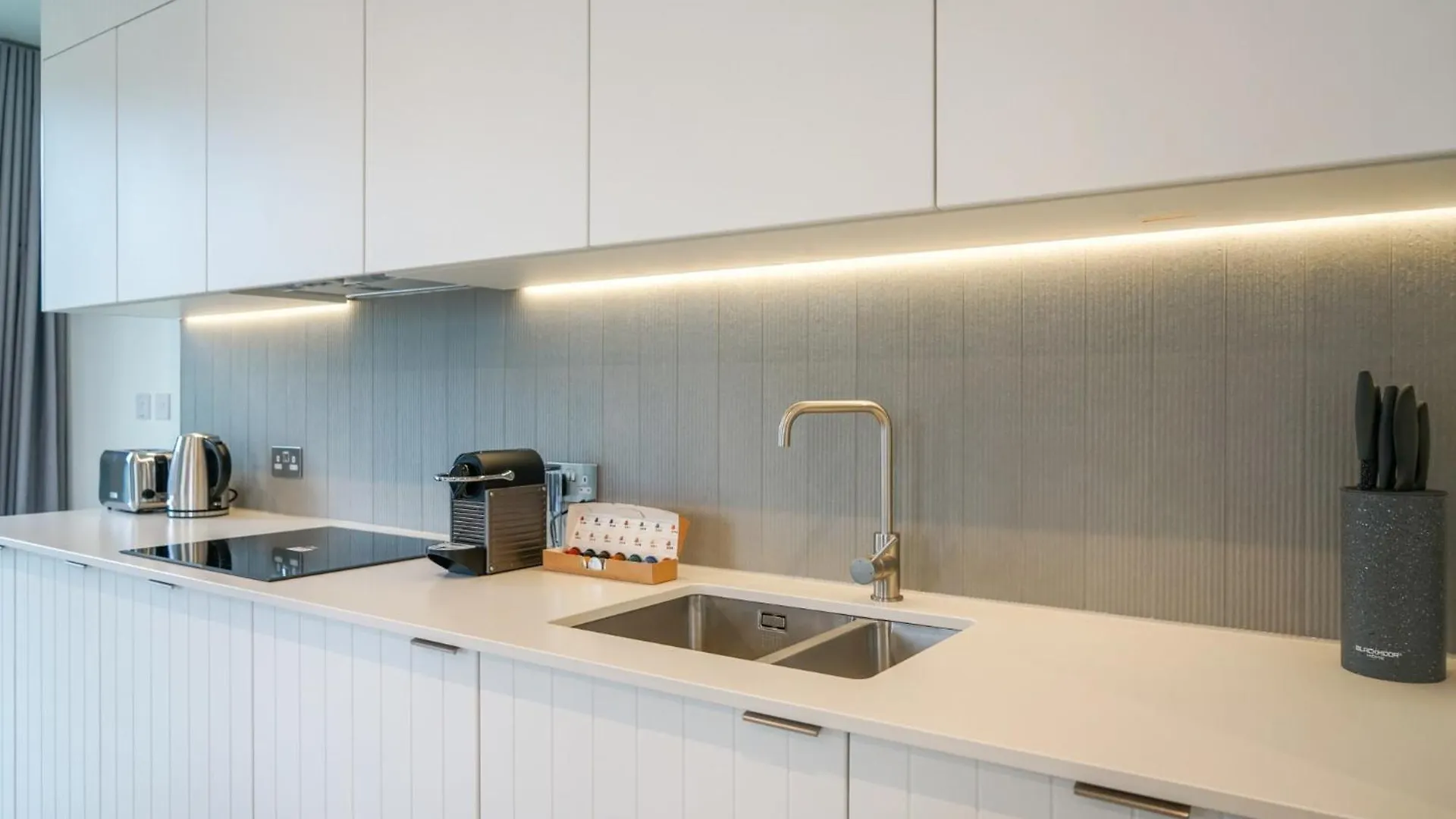 Coppermaker Square In Stratford Aparthotel London